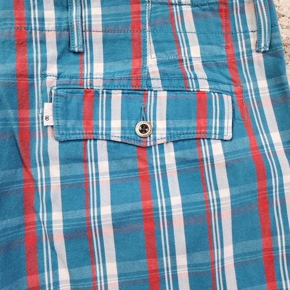 Levi's Plaid Chino Shorts--EUC - Picture 7 of 9